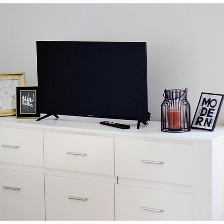 Color24 Apartament VI สตาโลวา โวลา ภายนอก รูปภาพ