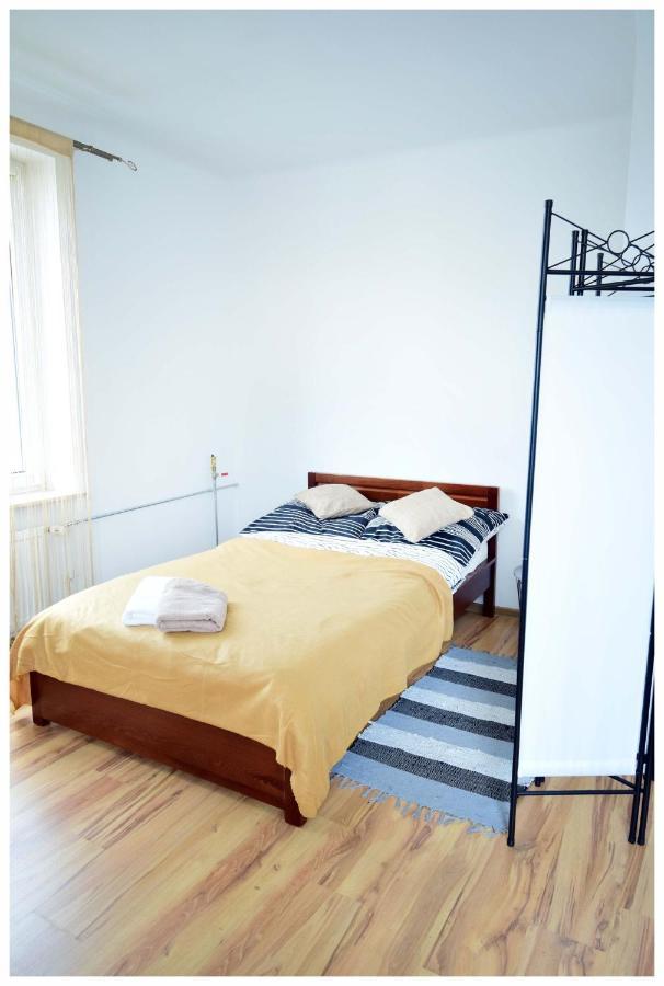Color24 Apartament VI สตาโลวา โวลา ภายนอก รูปภาพ